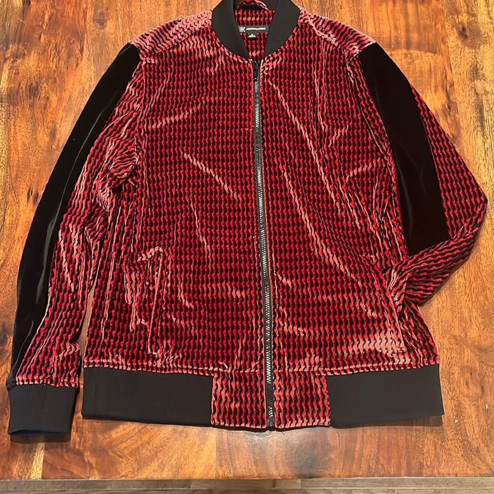 Look fly in this never worn velour zip up!